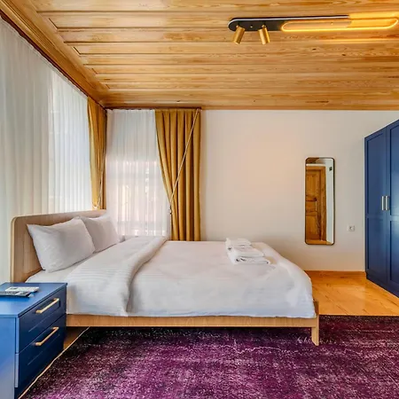 Evra Inn *
